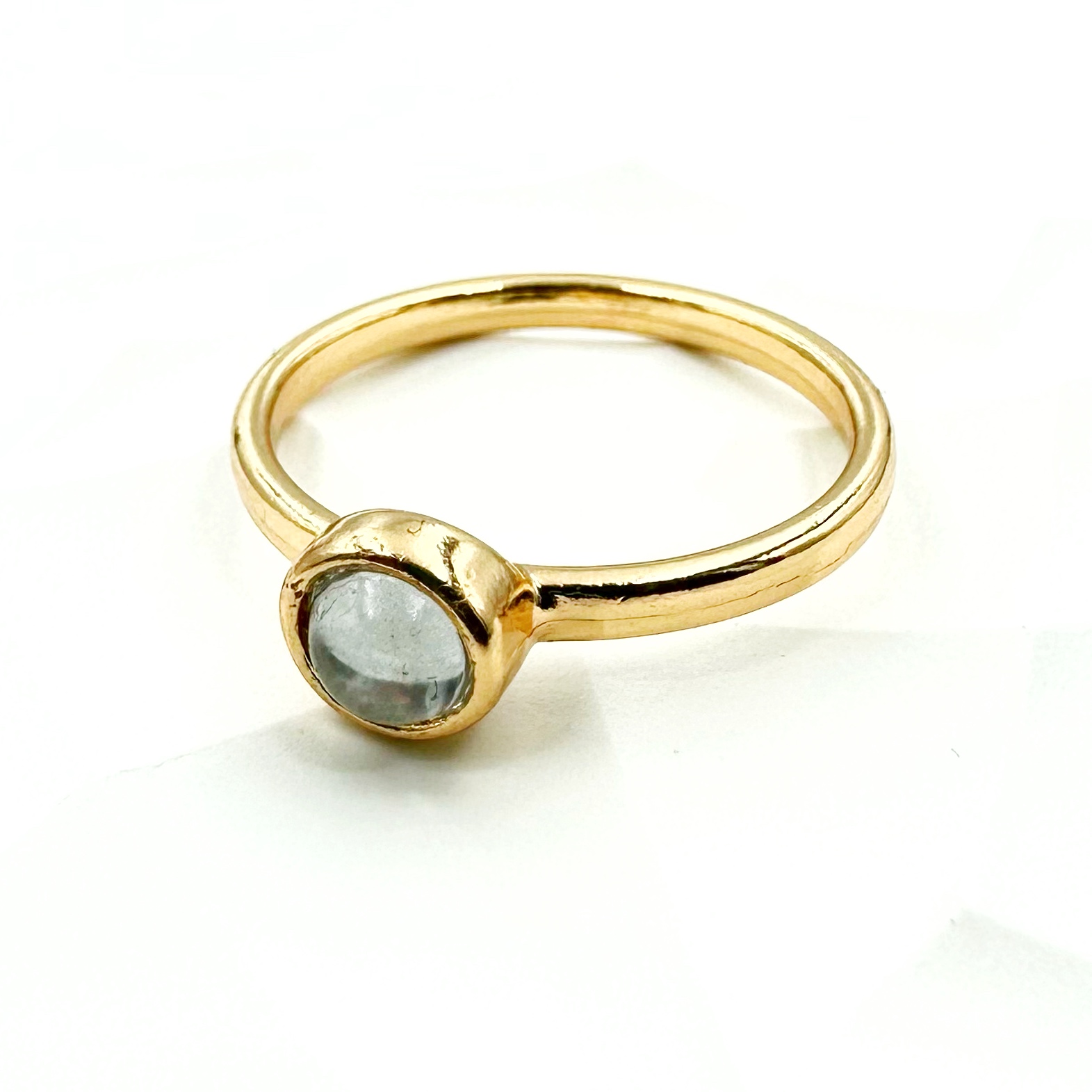 ANILLO CON DISEÑO OVAL BRILLANTE